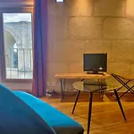 Studio avec terrasse sur l\'Amphithéâtre (arènes)