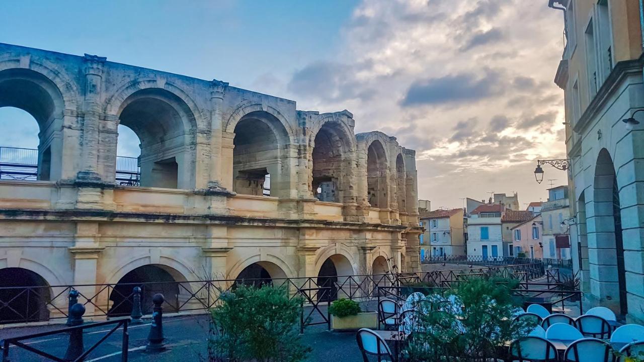 Vue Haute Sur L'amphitheatre-arenes
